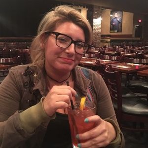 Meet your Posher, Stacey
